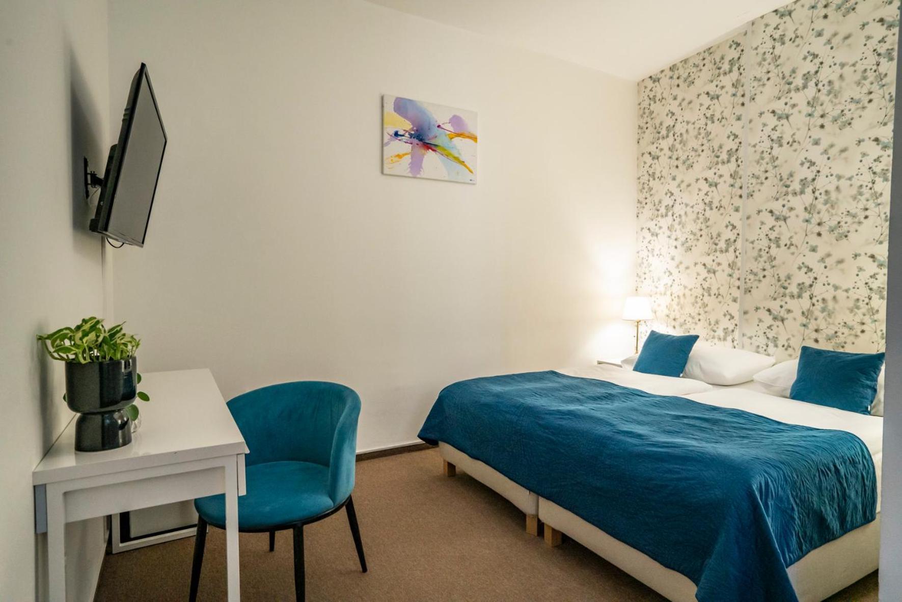 Hotel Elisabeth Old Town 3*